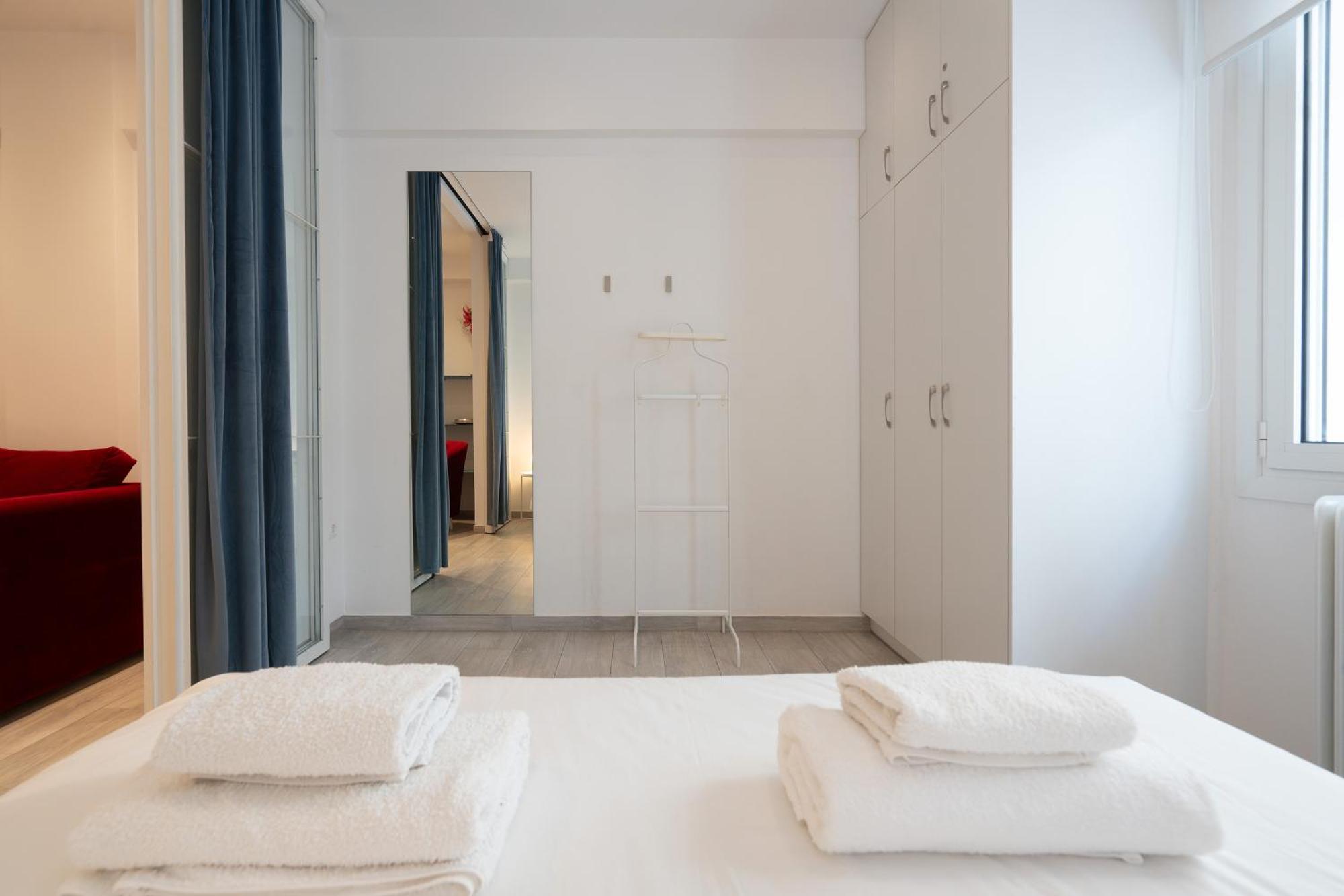 Vibrant & Cozy Apt In Афины Экстерьер фото