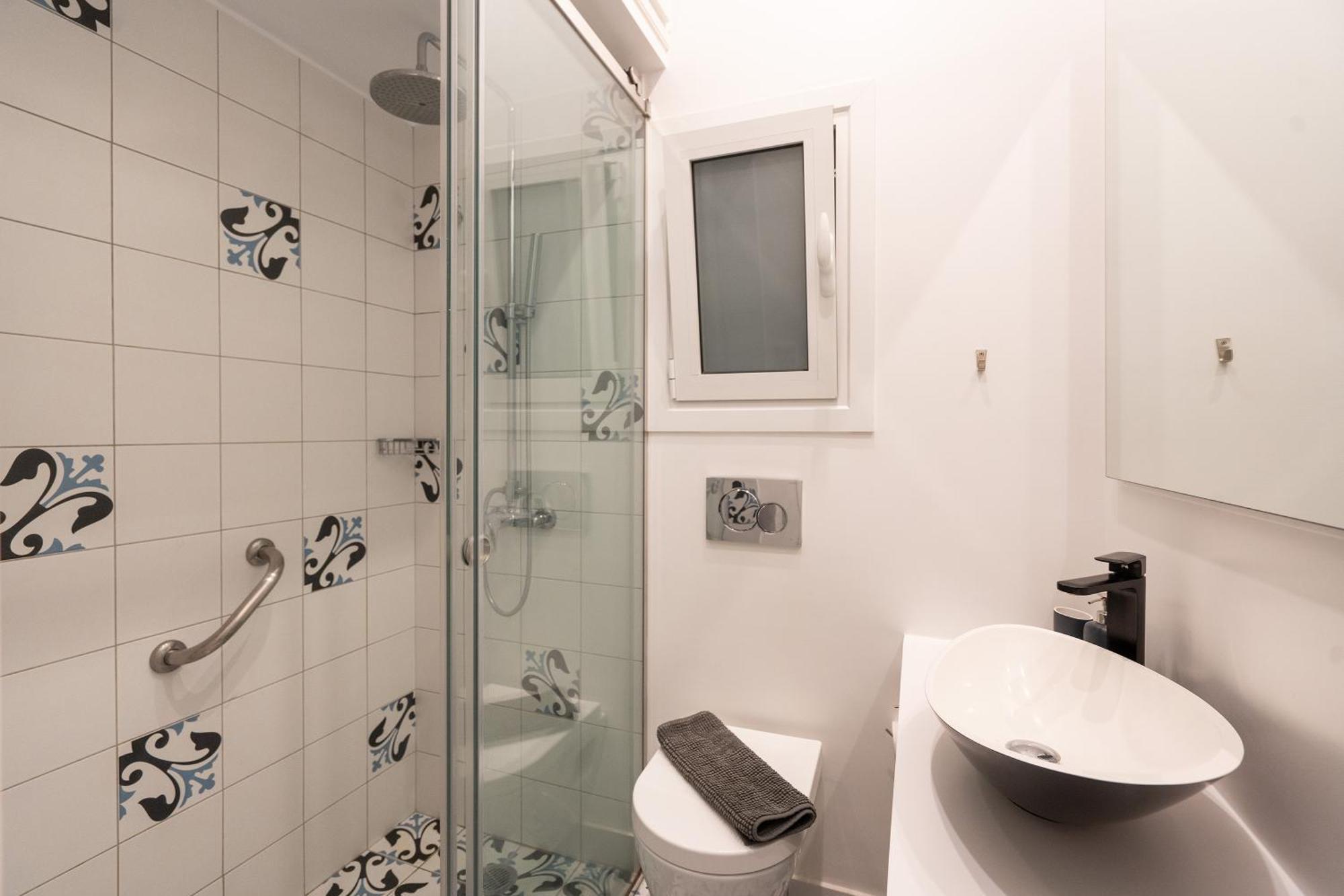 Vibrant & Cozy Apt In Афины Экстерьер фото